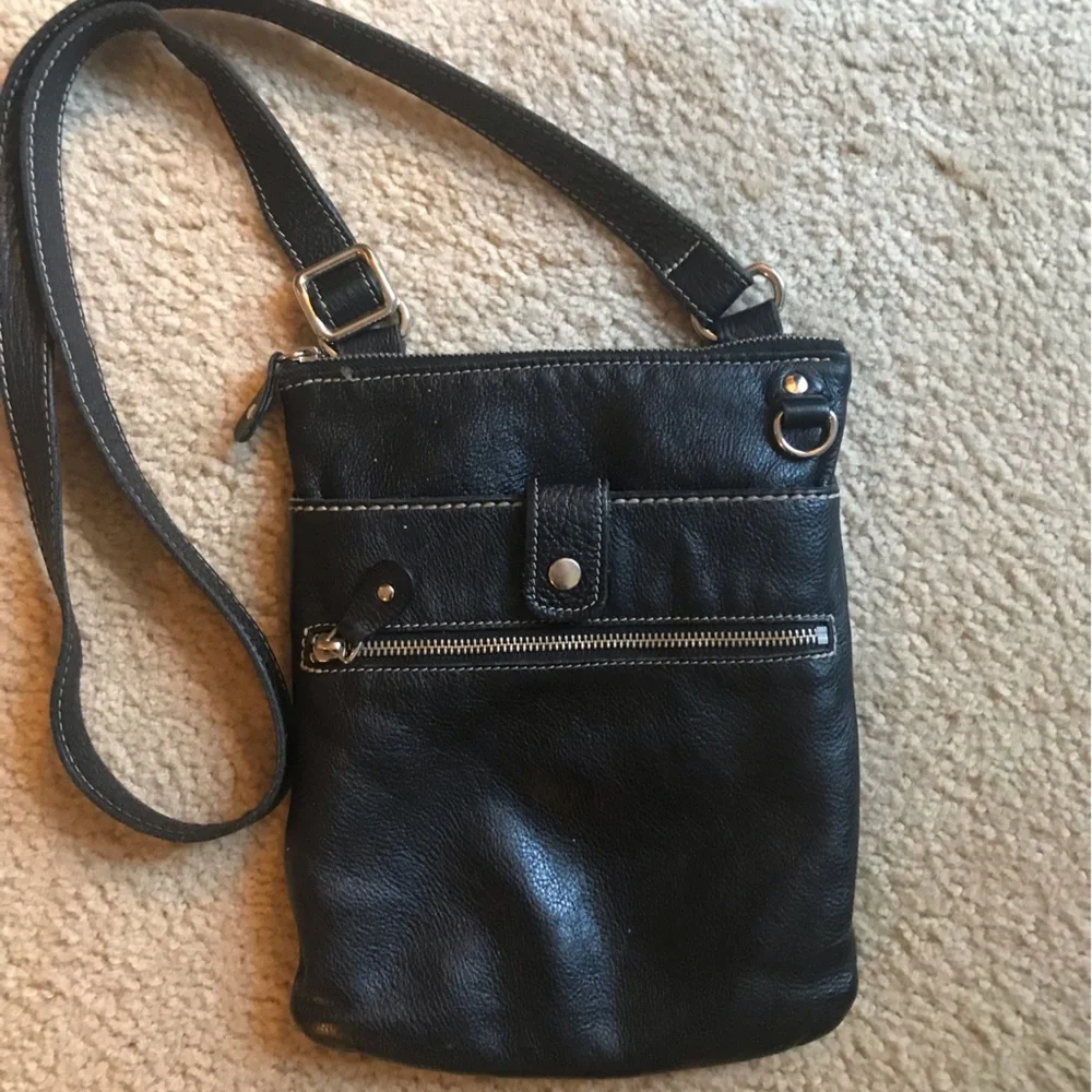 Roots Venetian leather crossbody bag - Picture 1 of 8